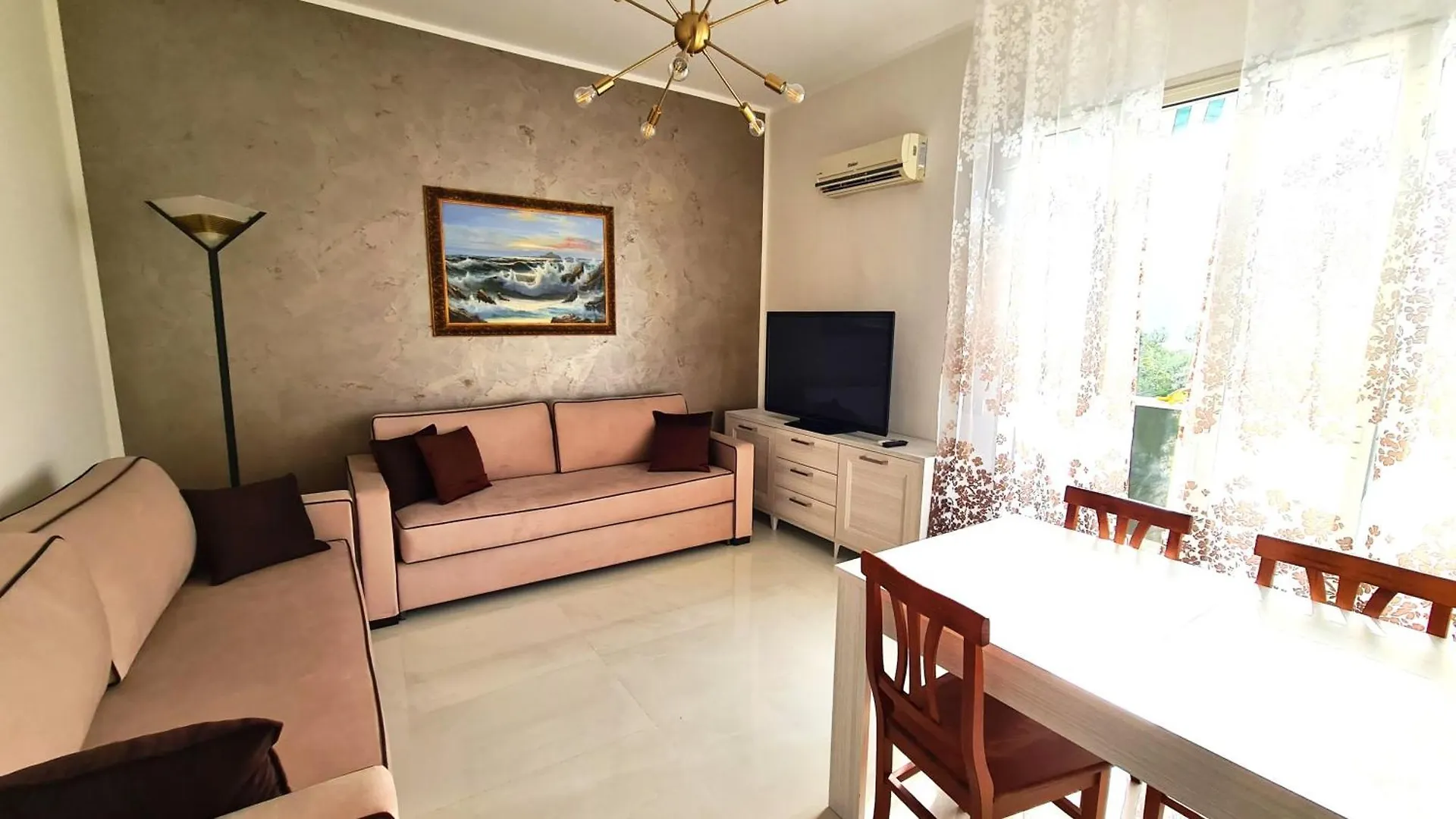 Ch Exclusive Apartments Cefalu Italy