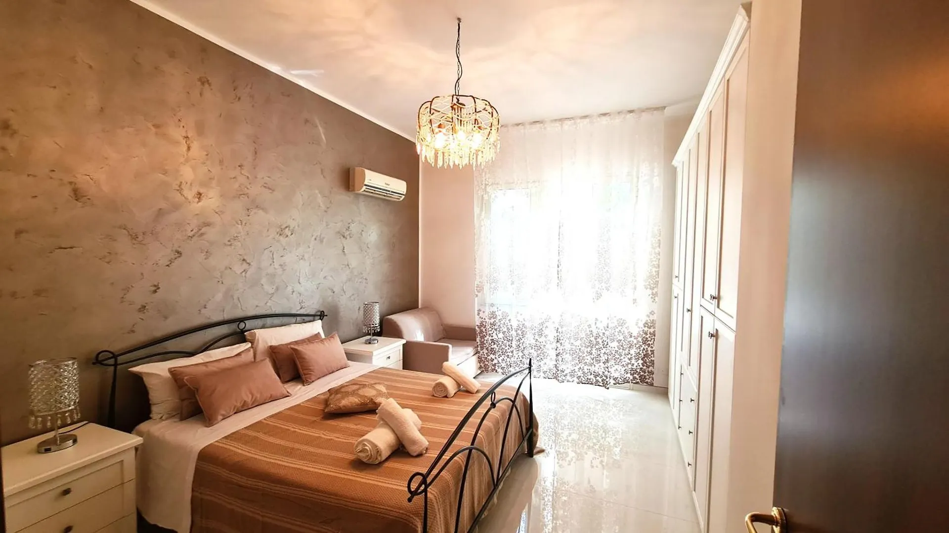 Ch Exclusive Apartments Cefalu Aparthotel